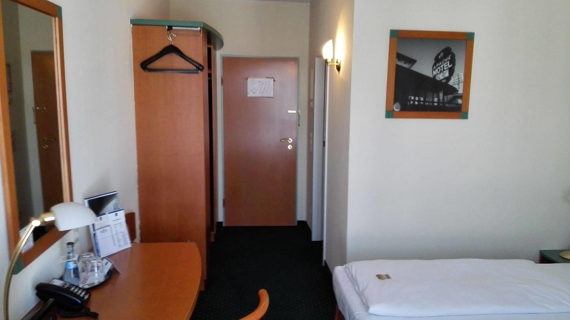 Trip Inn Hotel Dasing-Augsburg מראה חיצוני תמונה