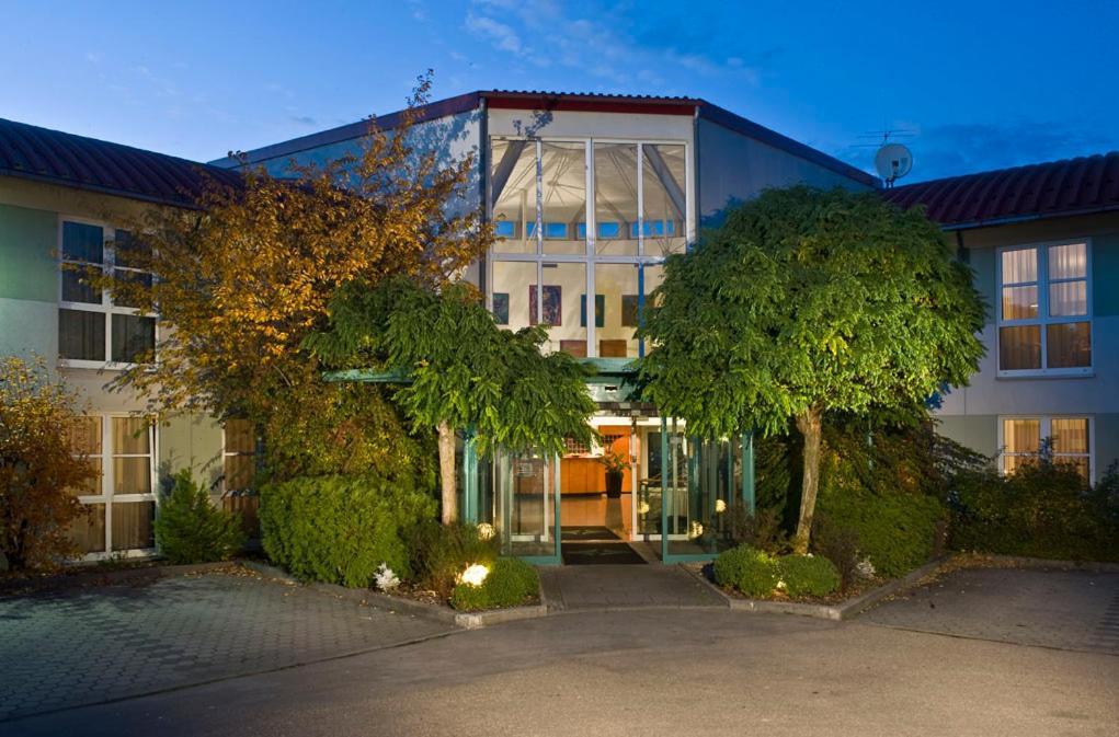 Trip Inn Hotel Dasing-Augsburg מראה חיצוני תמונה